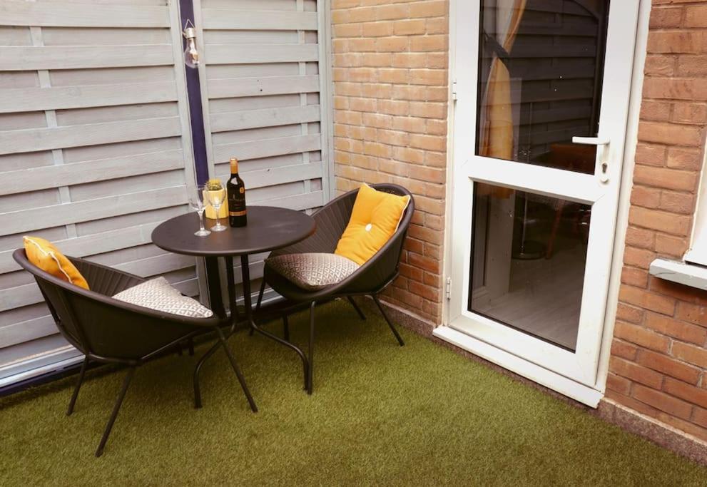 Ferienwohnung Stylish Studio Flat With Private Patio Bournemouth Exterior foto